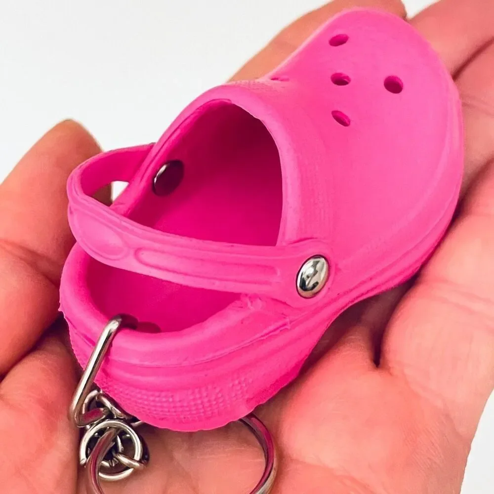 NWT Gorgeous Hot Pink Plastic & Silver hardware Metal Sandals Keyring Key holder